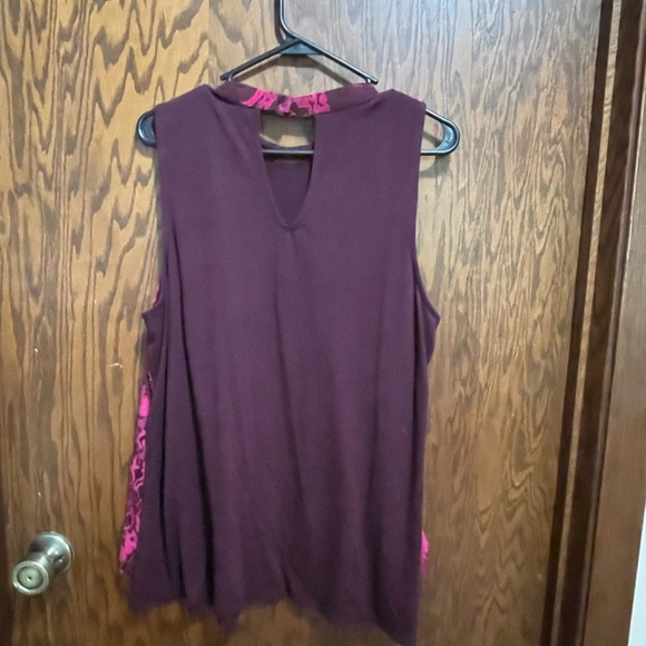 Maurices sleeveless top (Maurices plus size 1) - Picture 2 of 3